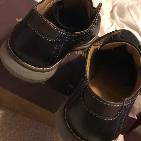 Boys size 3M - Picture 3 of 7